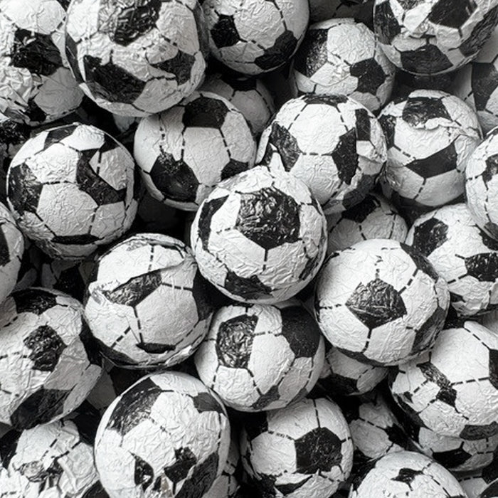 Kinnerton Black & White Chocolate Footballs